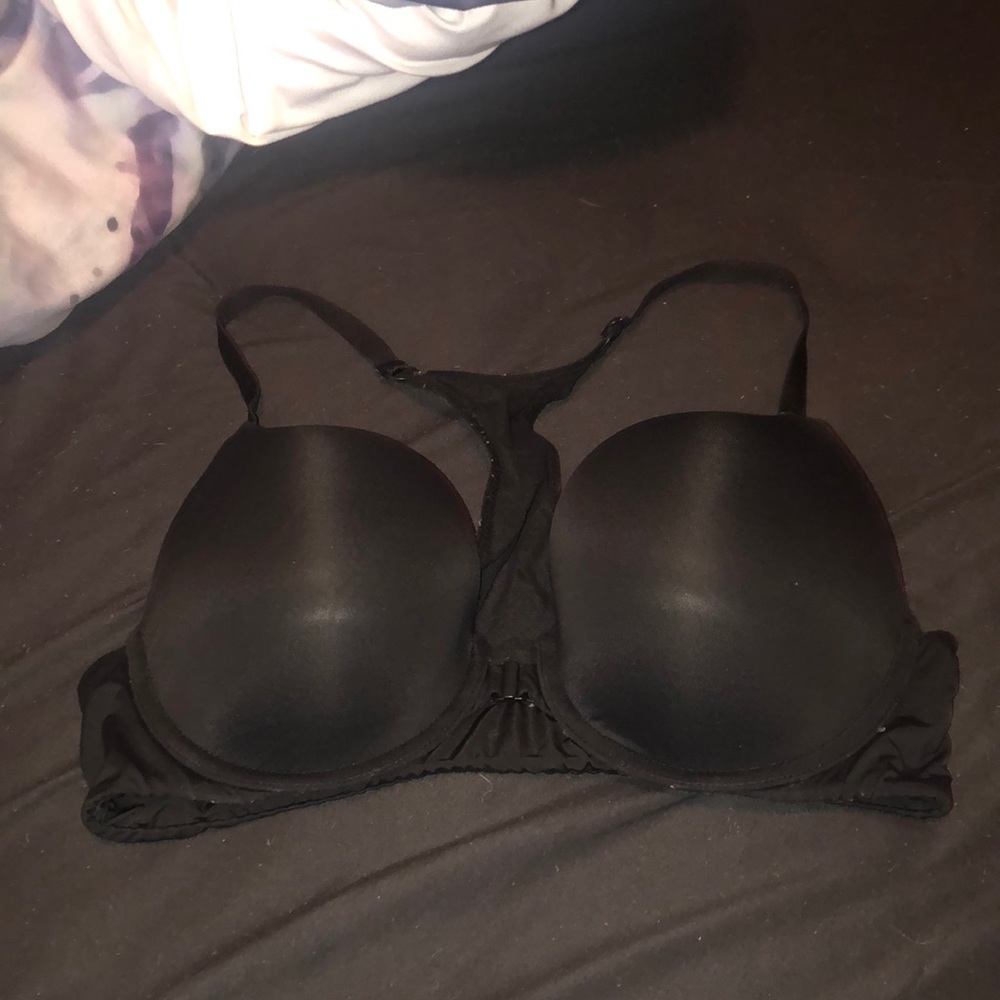 Vs bra